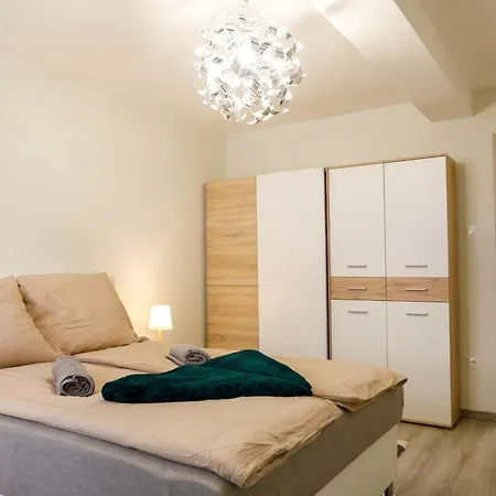 Sixties Elite Apartment *